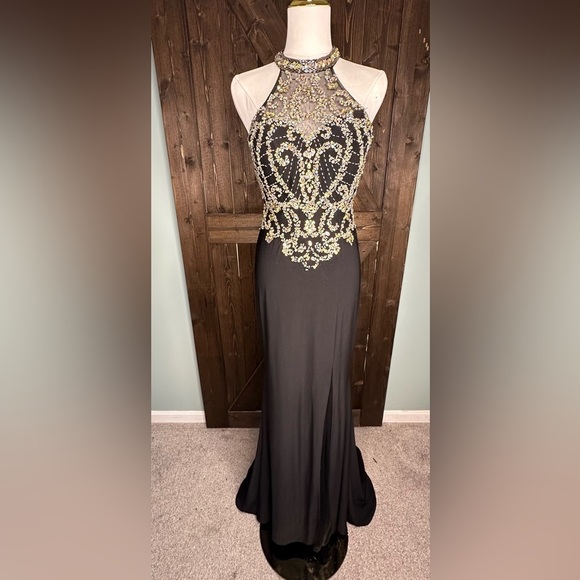 Splash, women size 4, black, formal halter gown - Picture 2 of 11